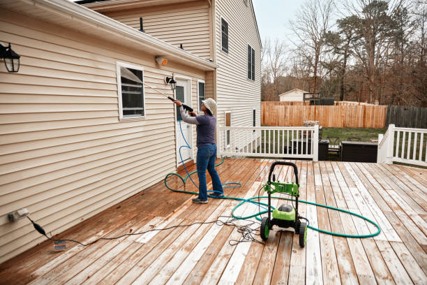 Deck Cleaning Services in Louisville, TN